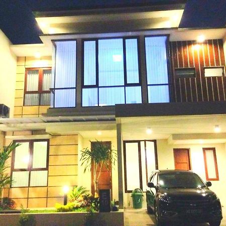 Fams Homestay By Fh Stay Yogyakarta Esterno foto